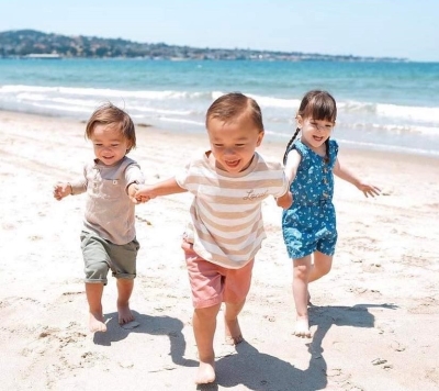 beach kids